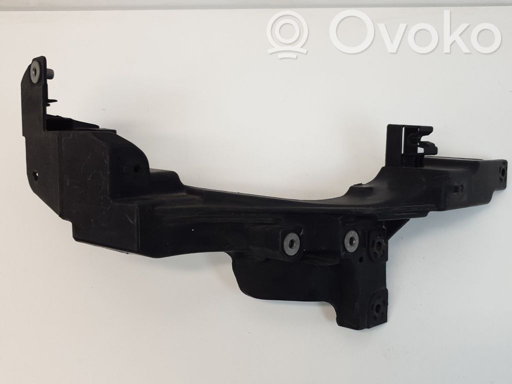 Hyundai i30 Halterung Scheinwerfer 