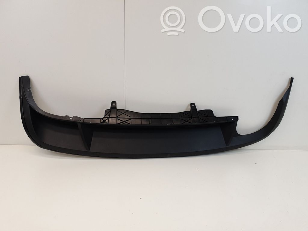 Volkswagen PASSAT B7 Moldura inferior del parachoques trasero 