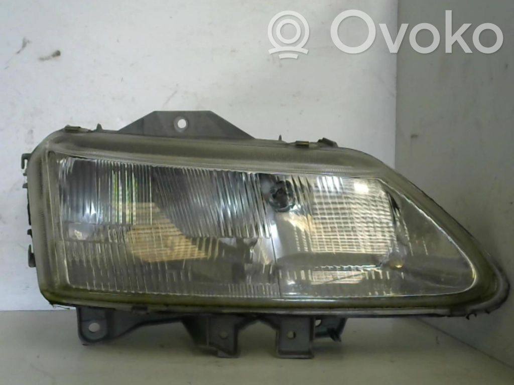 Renault Laguna I Faro/fanale 