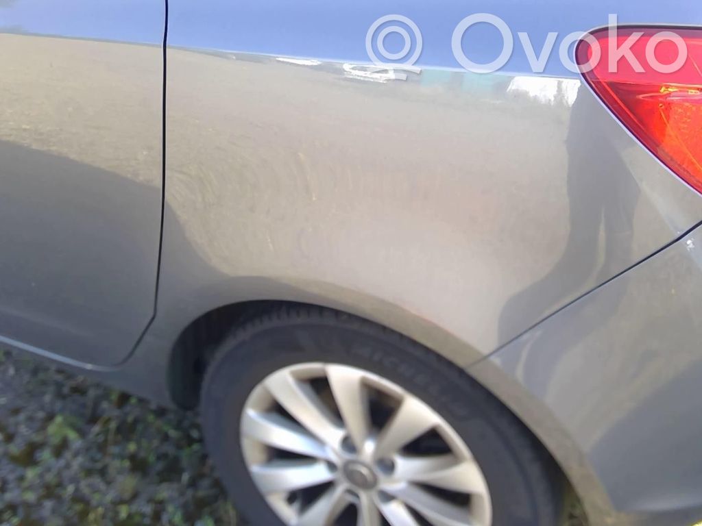 Opel Meriva B Takakulmapaneeli 