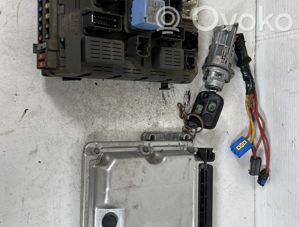 Peugeot 607 Engine ECU kit and lock set 