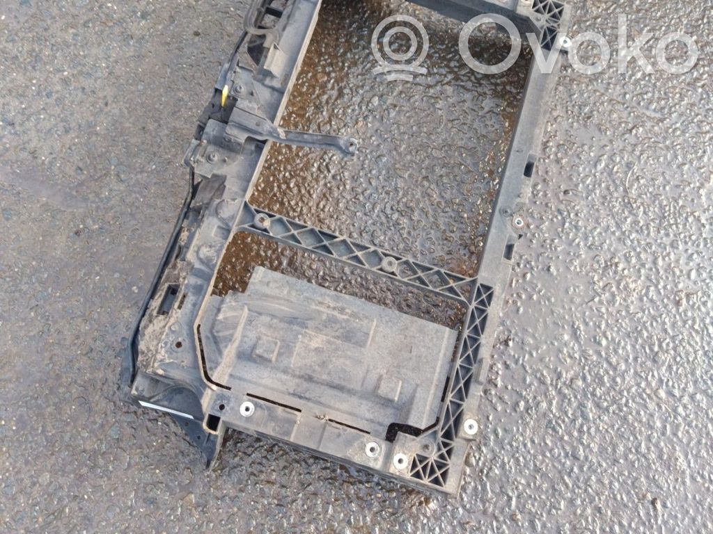 Ford Fiesta Viršutinė dalis radiatorių panelės (televizoriaus) 