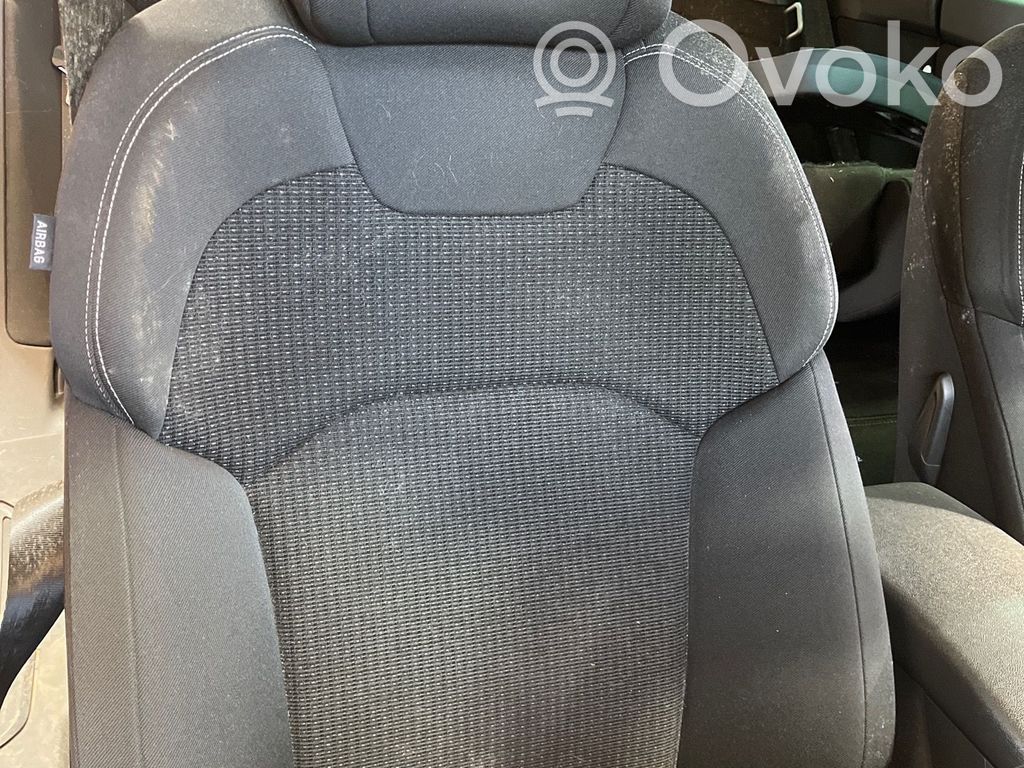 Citroen C5 Etumatkustajan istuin 