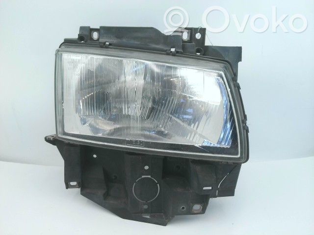 Volkswagen Transporter - Caravelle T4 Lampa przednia 
