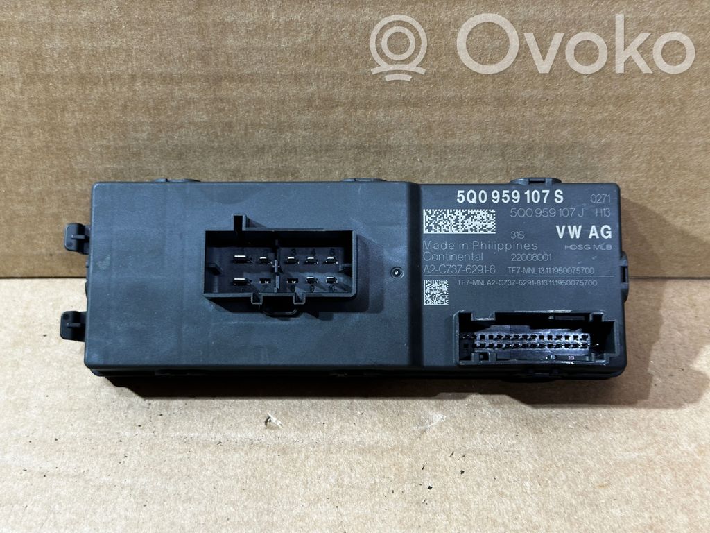 Tailgate/trunk control unit/module   5Q0959107S,5Q0959107J