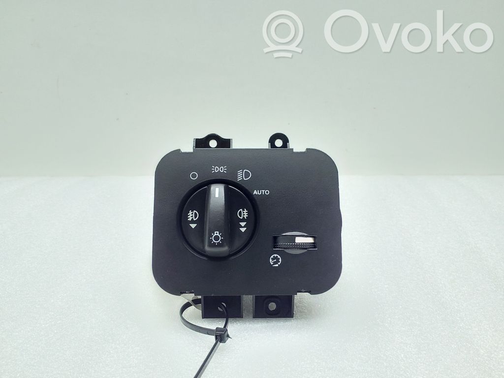Land Rover Discovery 3 - LR3 Light switch 