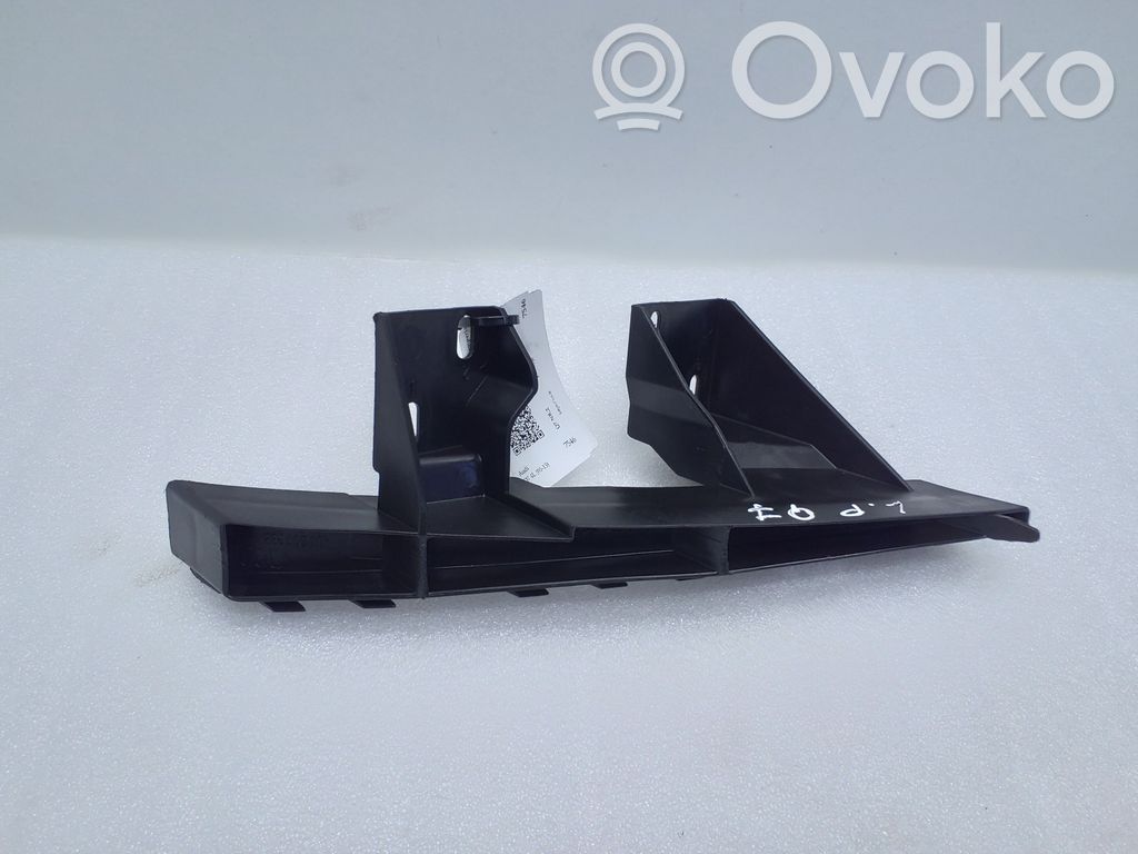 Audi Q7 4L Front bumper mounting bracket 