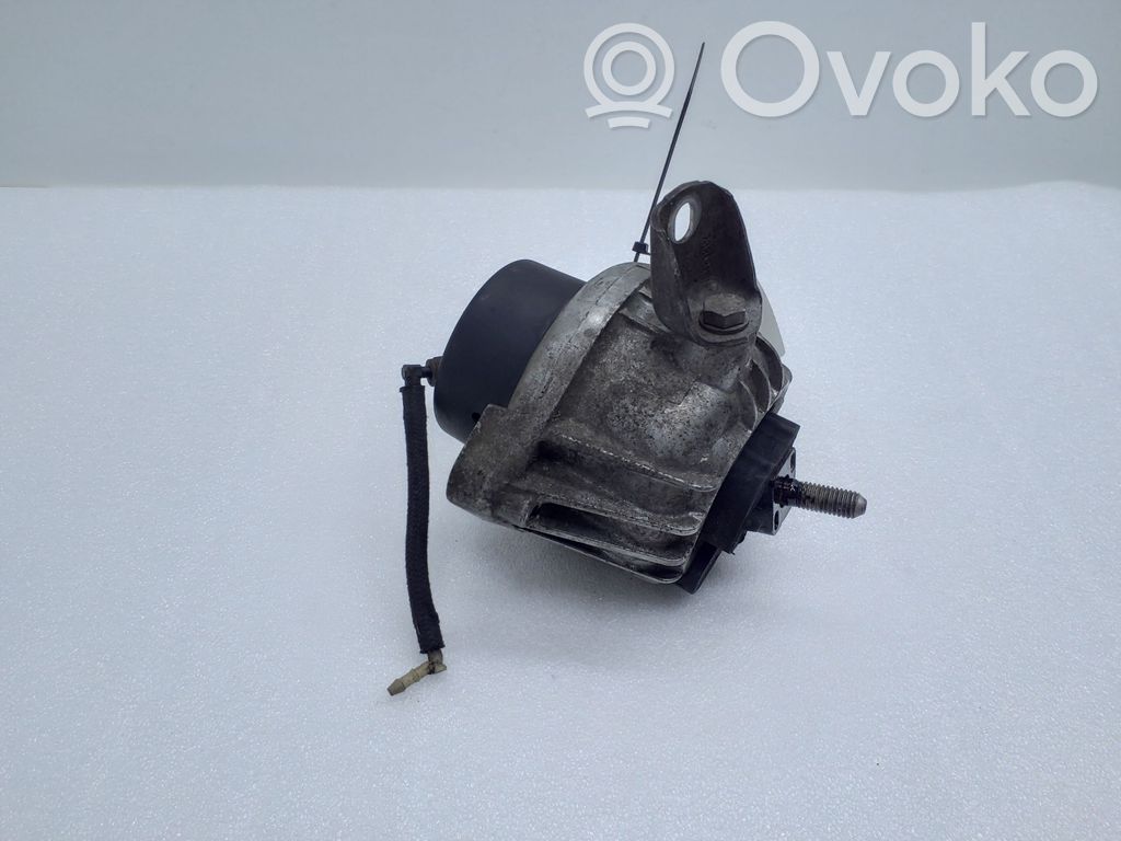 Engine mount bracket   13981112