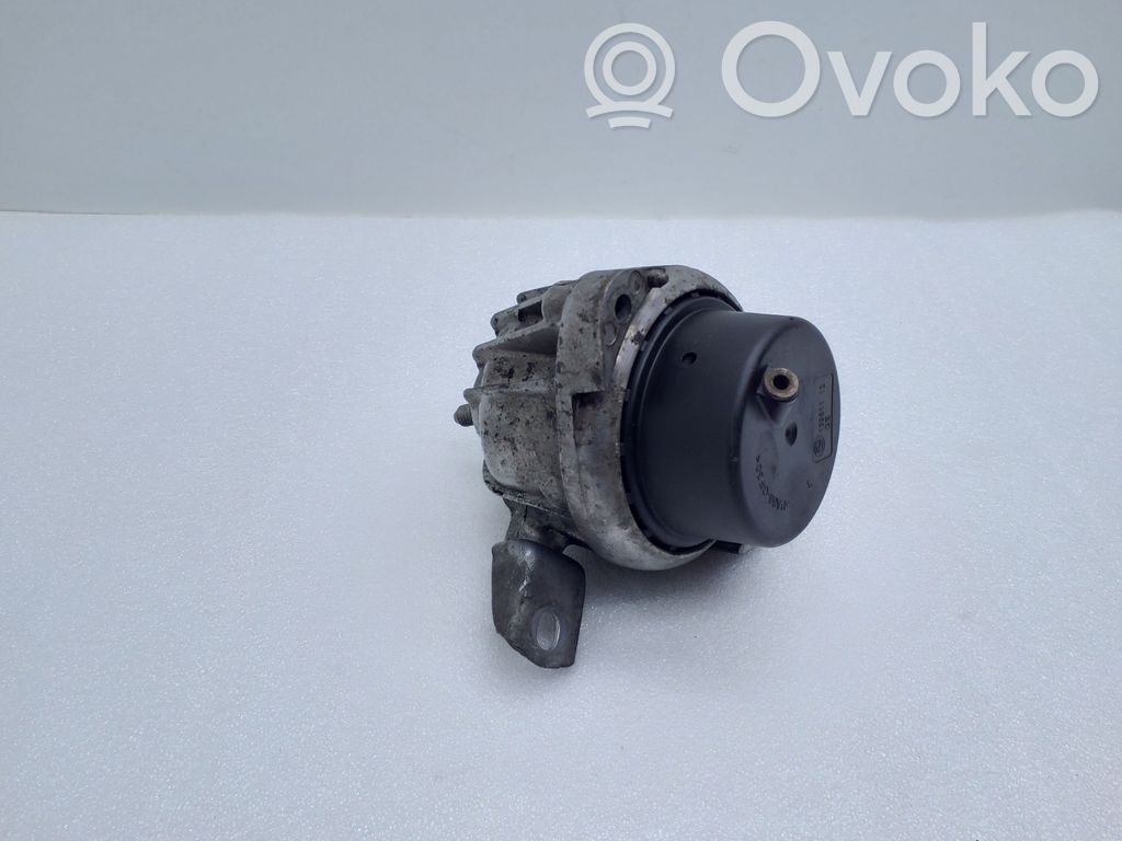 BMW 3 E90 E91 Engine mount bracket 