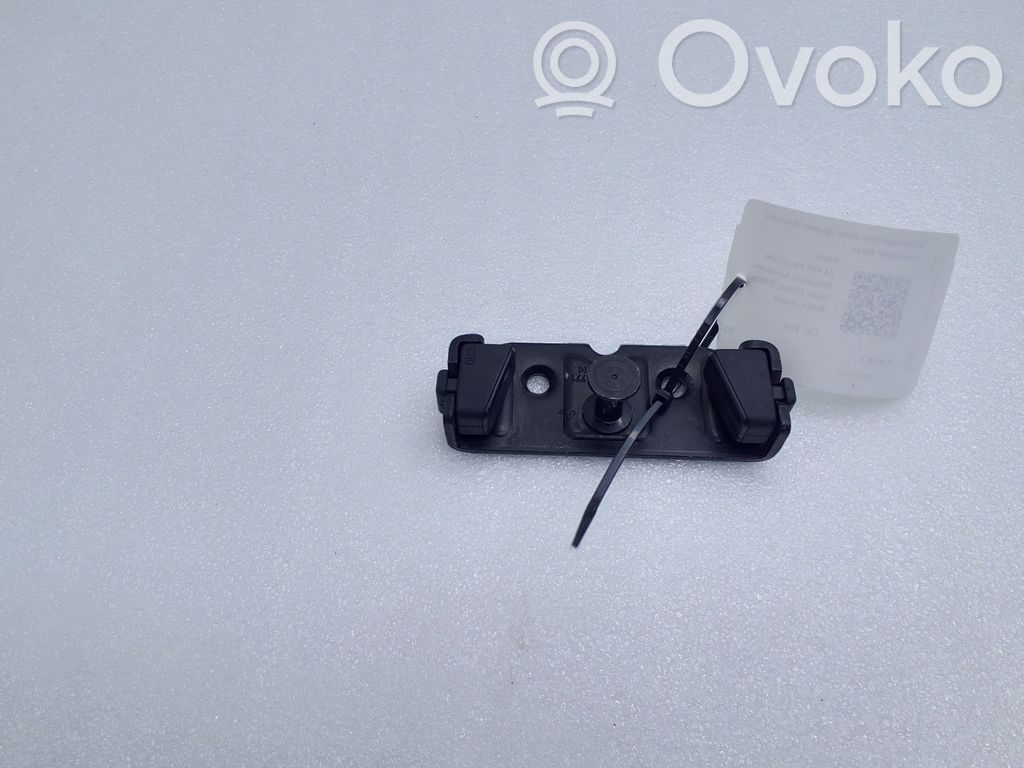 BMW Z4 E85 E86 Rear door lock loop/hook striker 