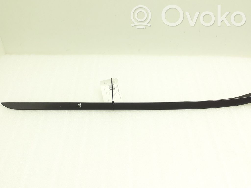 BMW 3 E90 E91 Windshield trim 