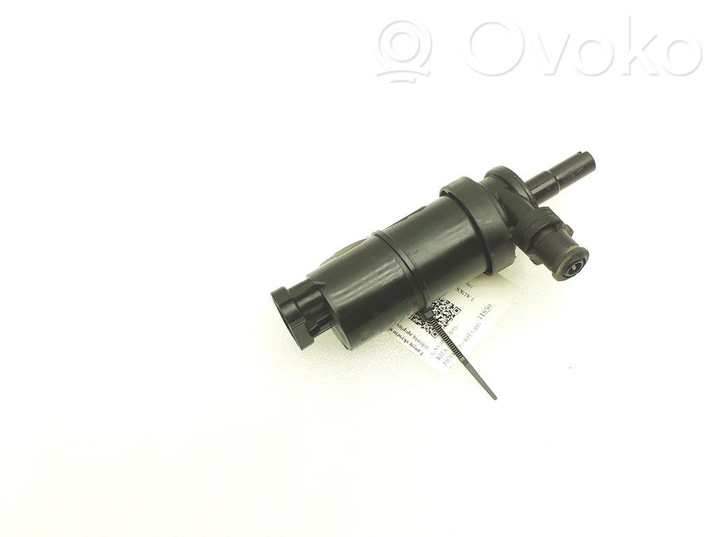 Opel Astra H Headlight washer pump 
