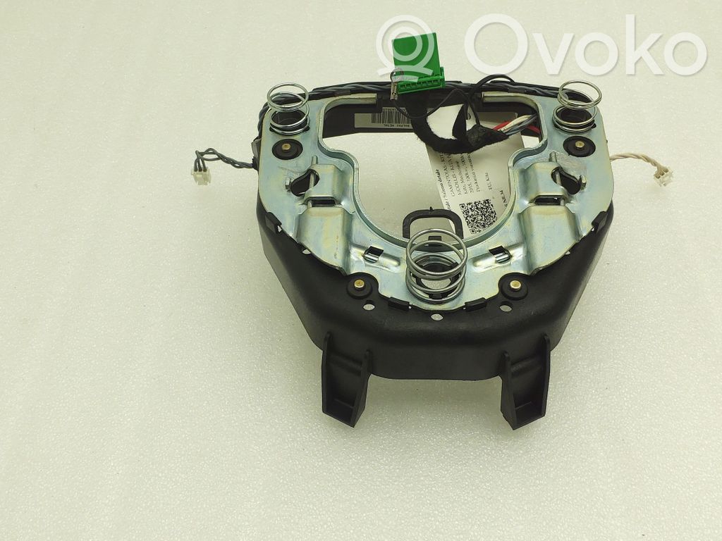 Volvo S80 Steering wheel trim 