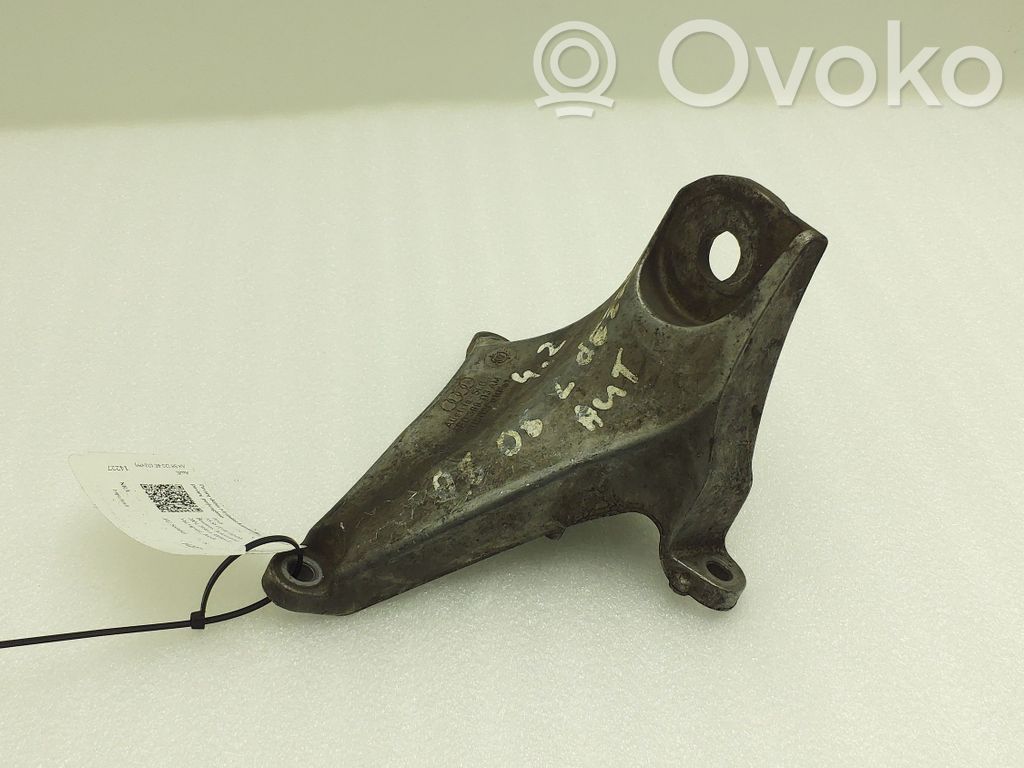 Audi A8 S8 D3 4E Gearbox mounting bracket 