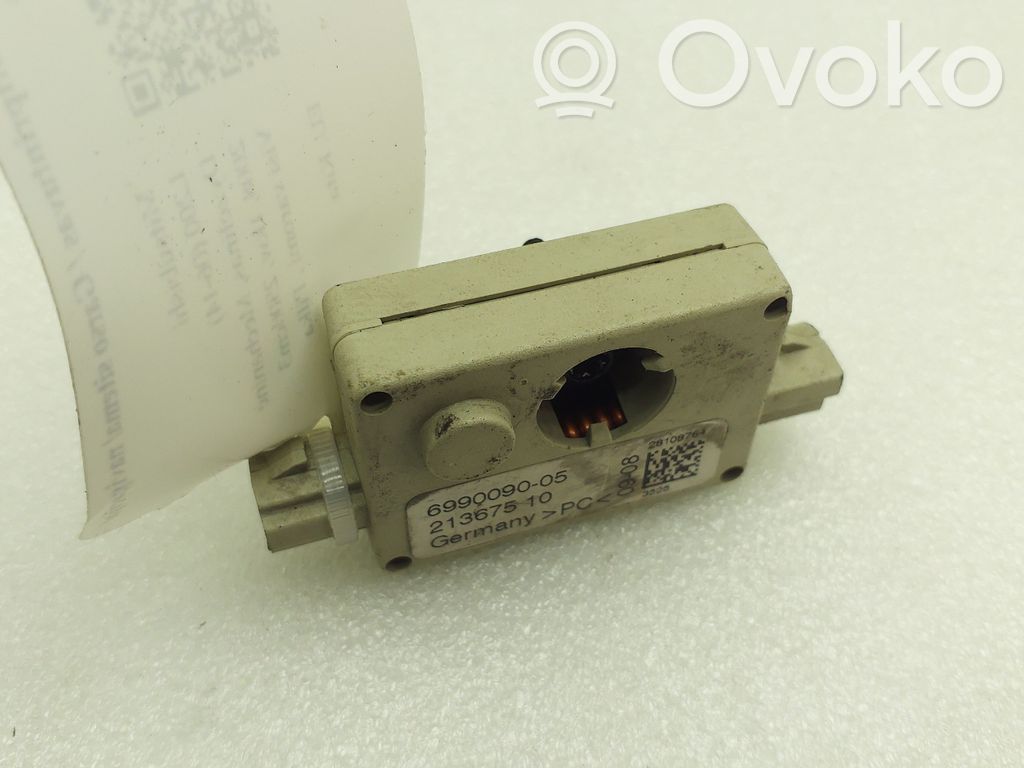 Mitsubishi L200 Antenos stiprintuvas 