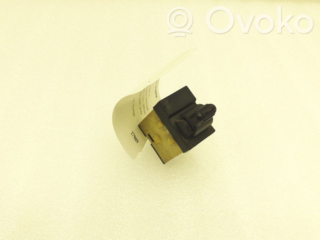 Jeep Cherokee III KJ Electric window control switch 