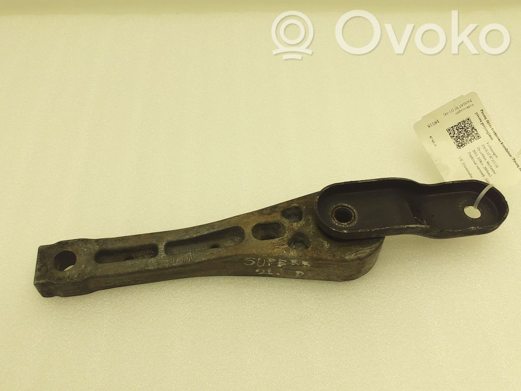 Volkswagen PASSAT B7 Gearbox mount 