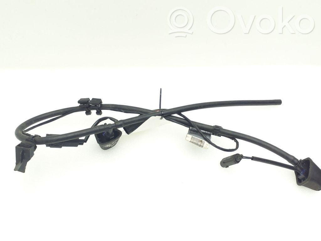 BMW 3 E90 E91 Windshield washer spray nozzle 