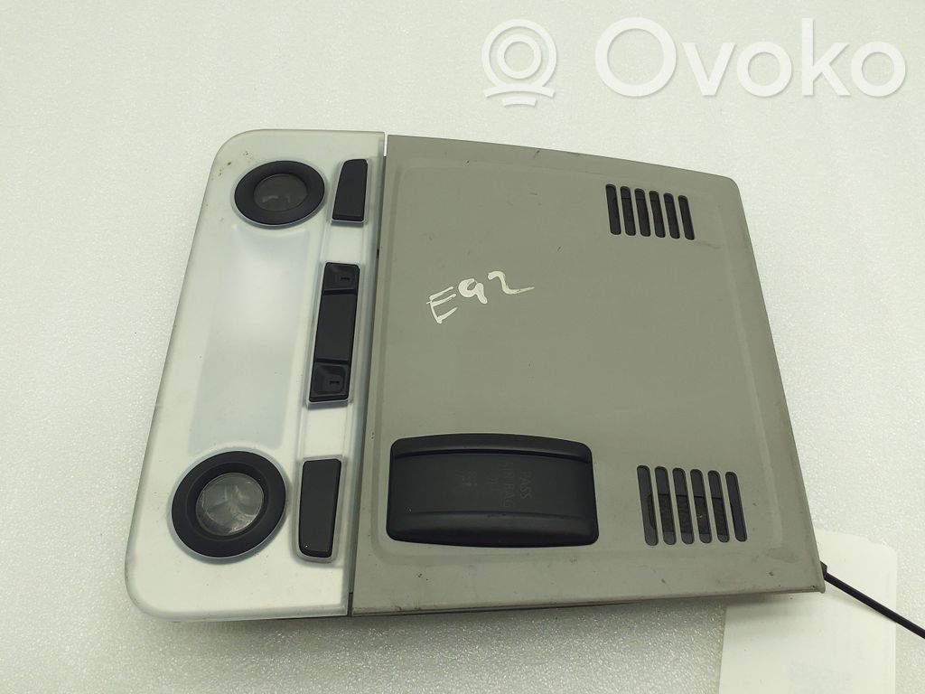 Etuistuimen valo   9120454,6932827,9120427