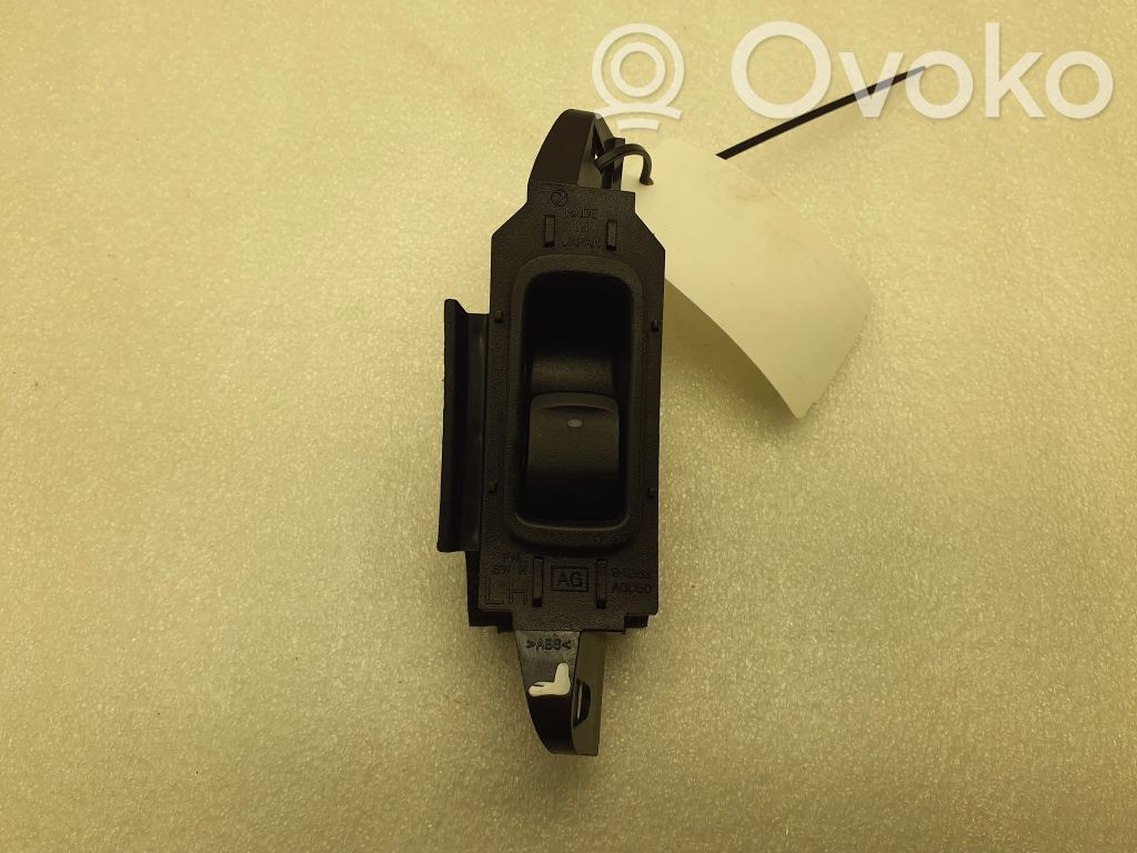 Subaru Legacy Electric window control switch 