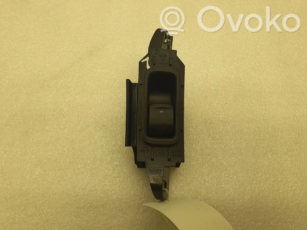 Subaru Outback Electric window control switch 
