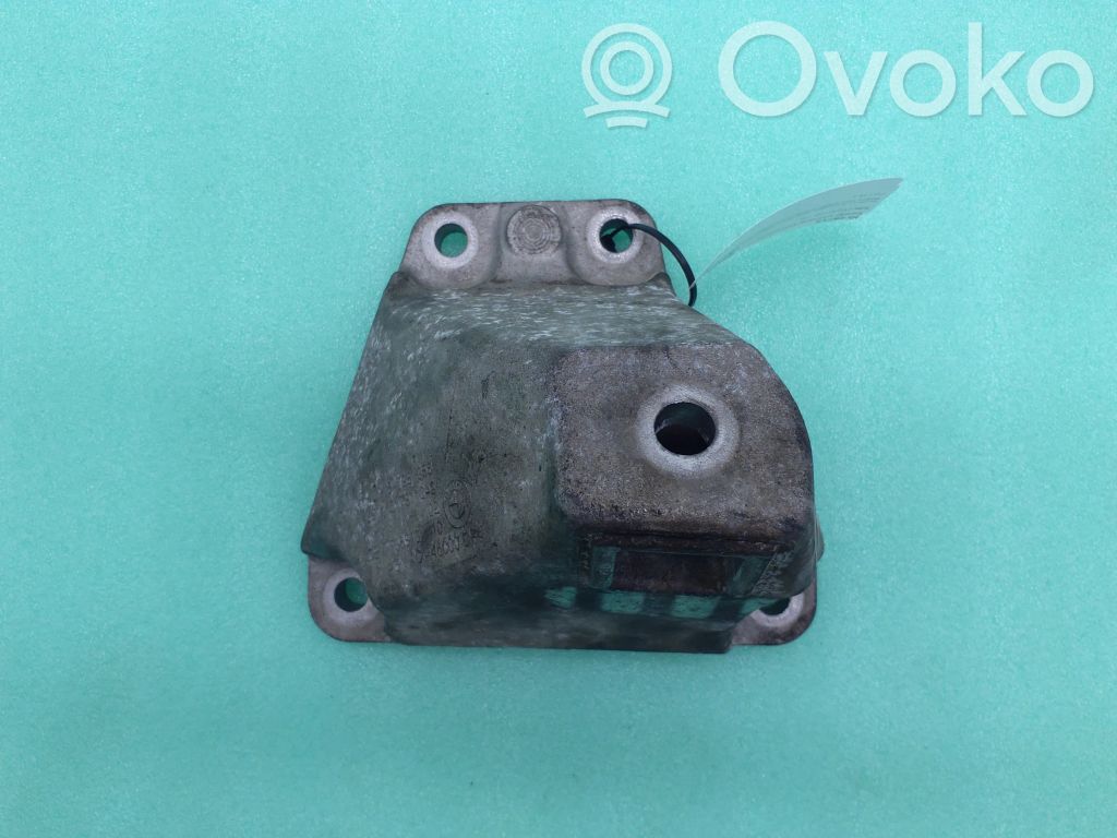 BMW 5 F10 F11 Engine mounting bracket 