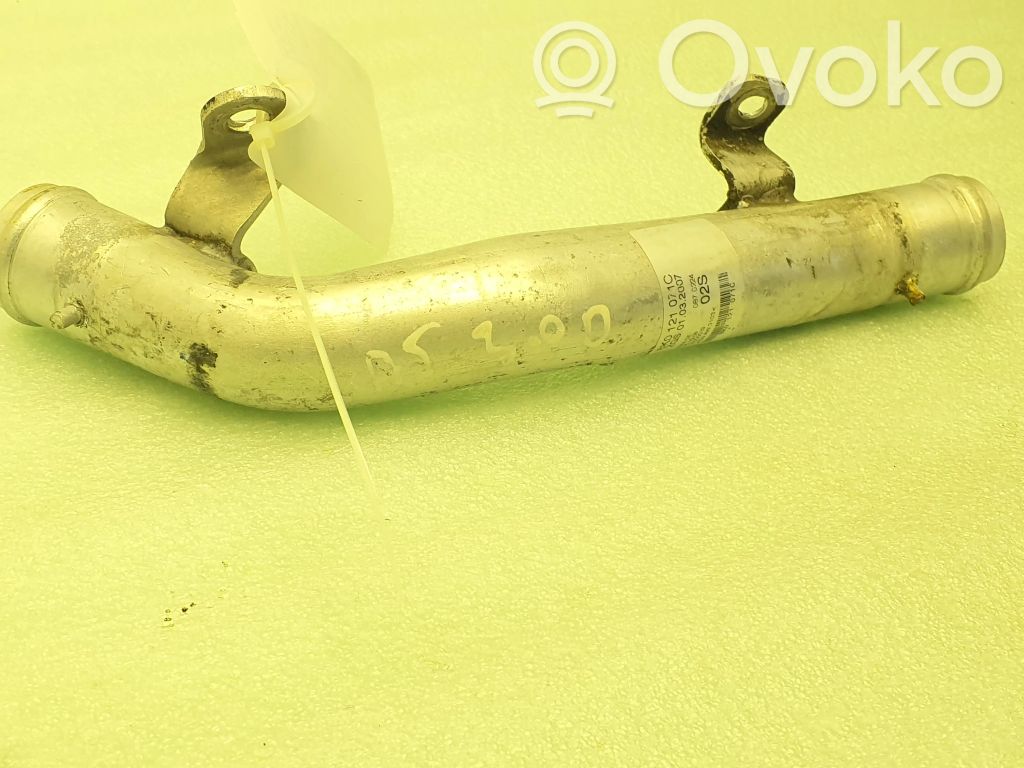 Audi A5 8T 8F Engine coolant pipe/hose 