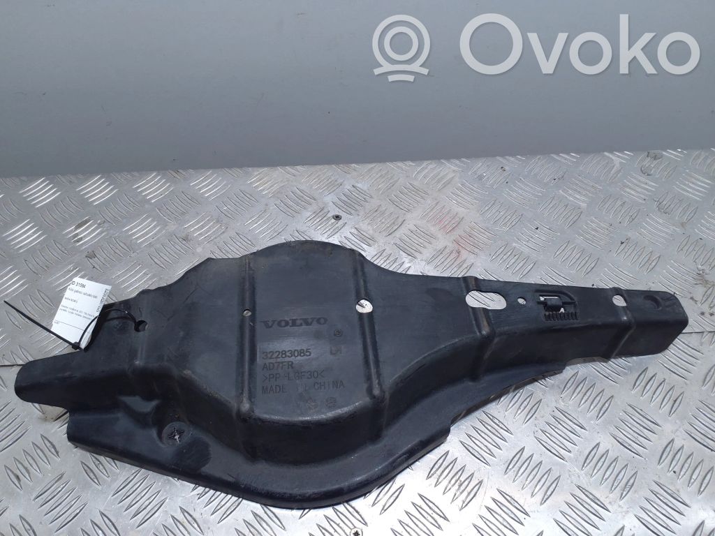 Volvo XC40 Защита дна задней ходовой части 