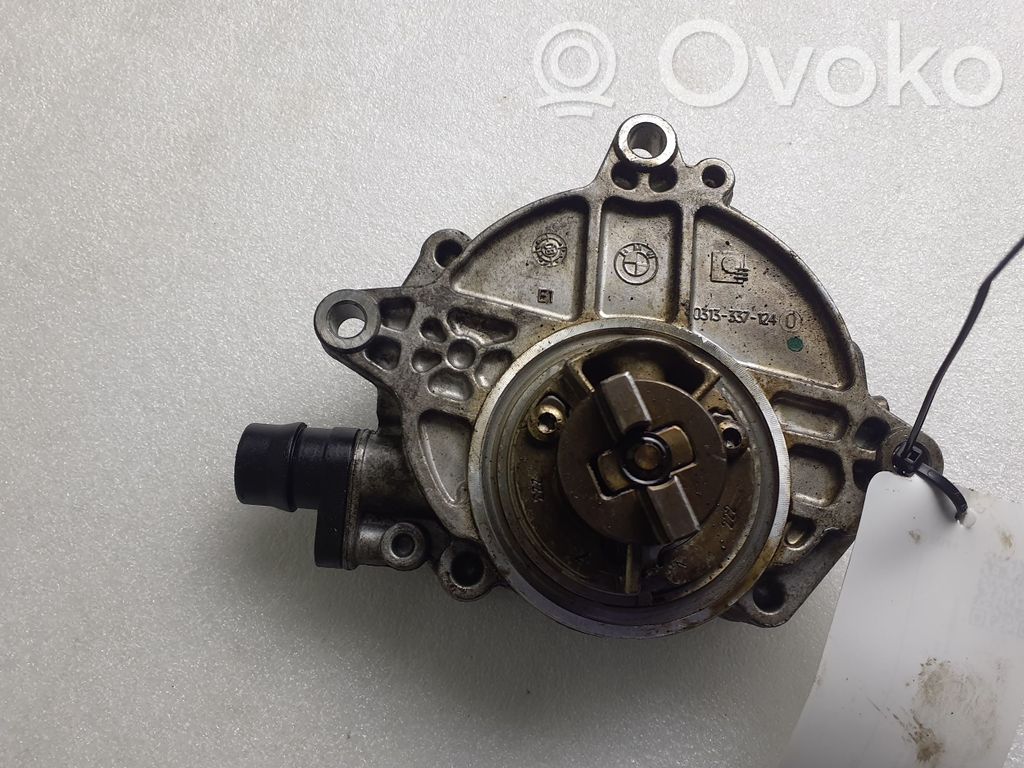 BMW 3 E90 E91 Vacuum pump 
