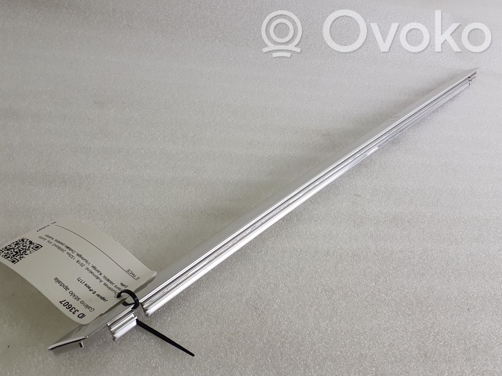 Takana lasiverhoilu   J9C3255A61AA