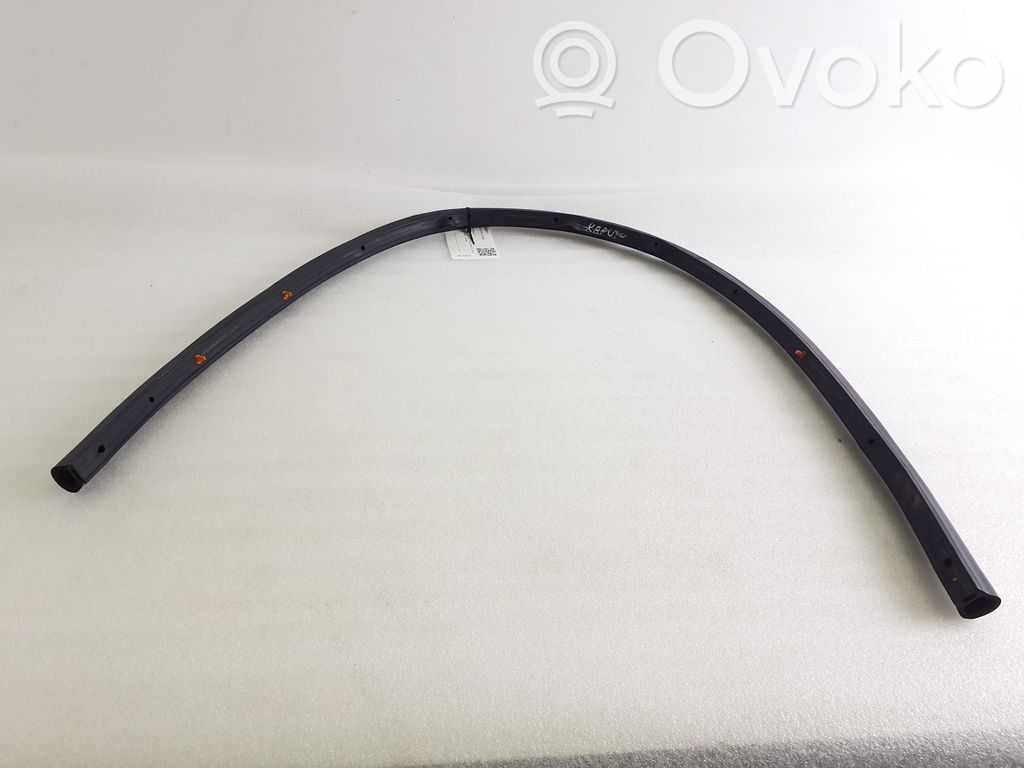 Goma del compartimiento del motor   K0R6E