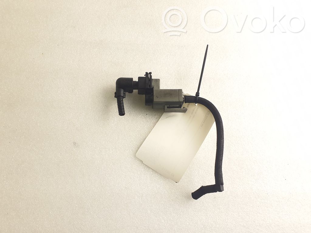BMW 3 E90 E91 Solenoīda vārsts 