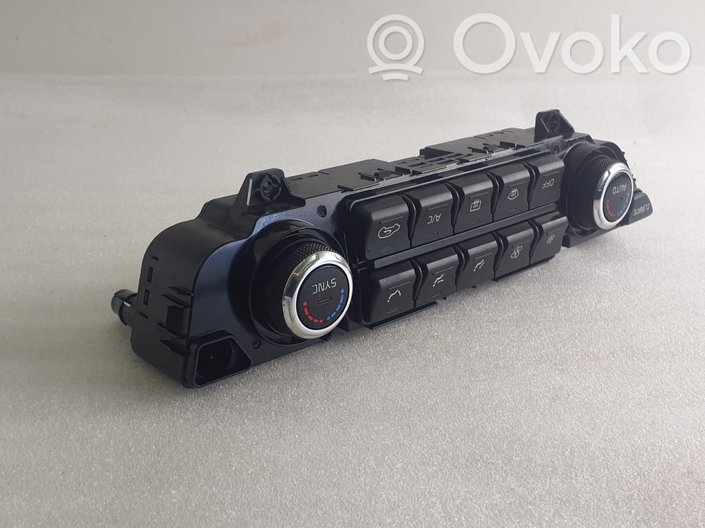 KIA Sportage Climate control unit 