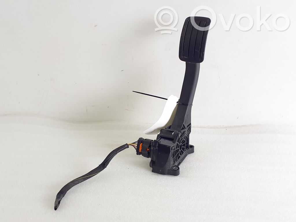 Opel Vivaro Accelerator throttle pedal 