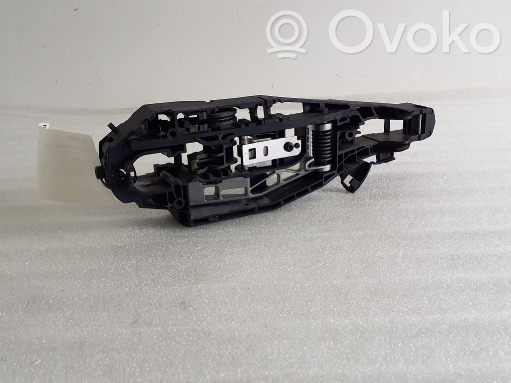 Opel Vivaro Laikiklis/ kronšteinas išorinės atidarymo rankenos slankiojančių durų 
