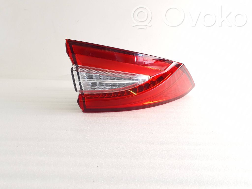Maserati Levante Lampa tylna 