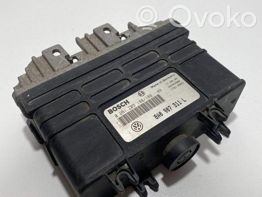 Volkswagen PASSAT B4 Engine control unit/module 
