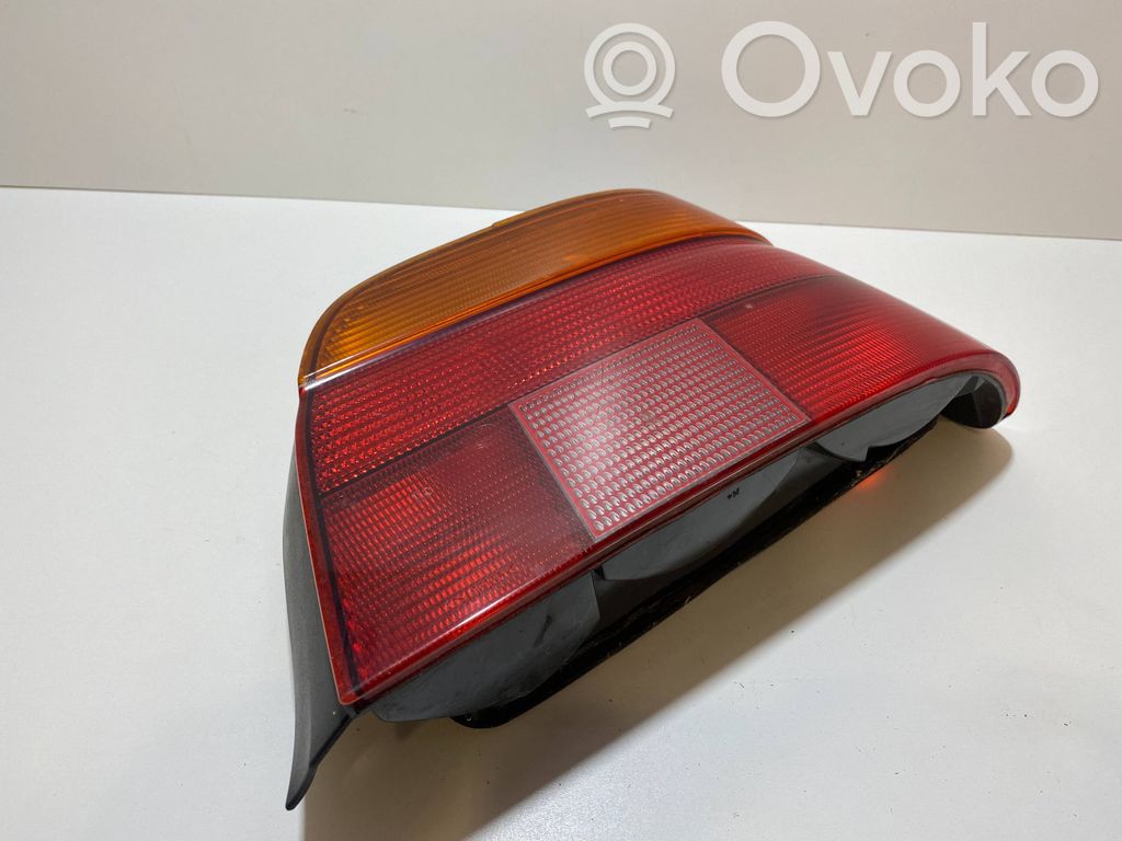 BMW 5 E39 Galinis žibintas kėbule 