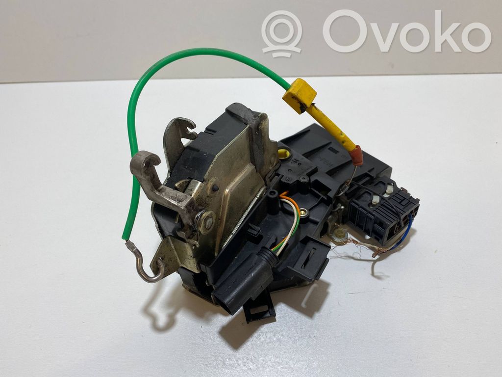 Front door lock   8235114,8352145