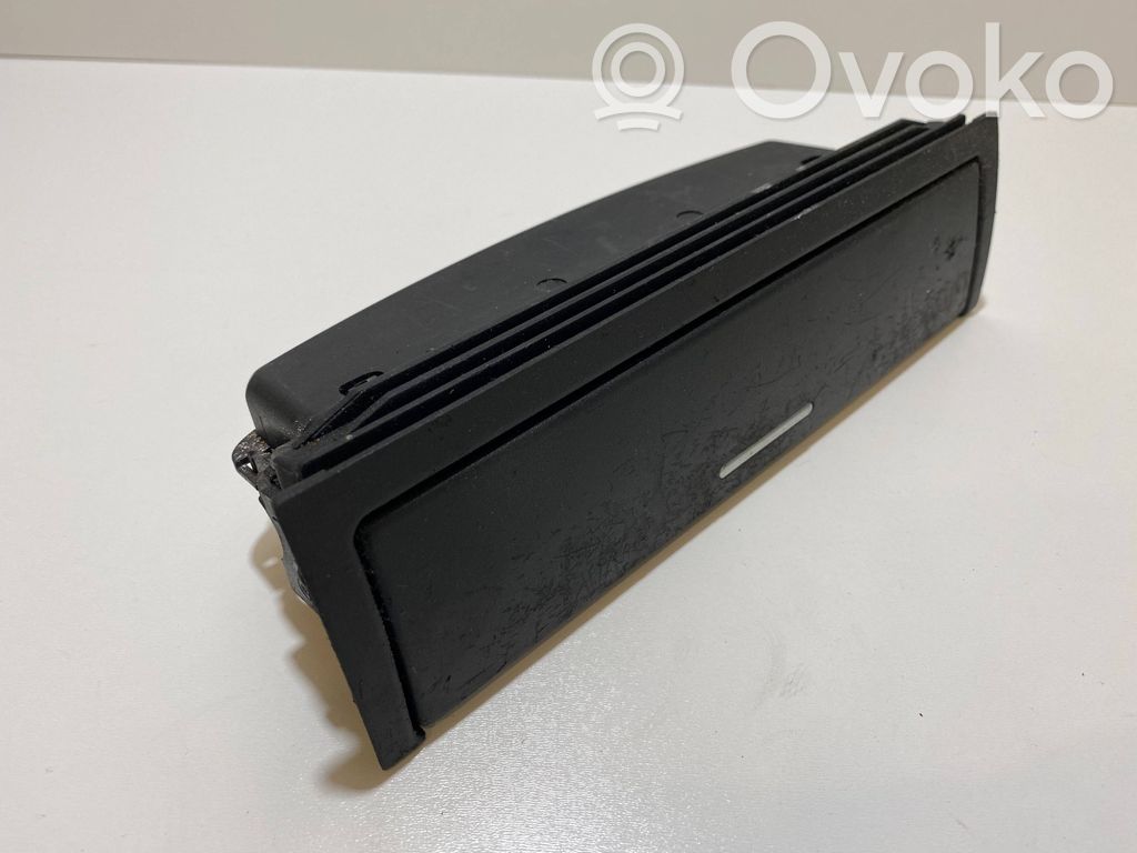 BMW 3 E46 Glove box 