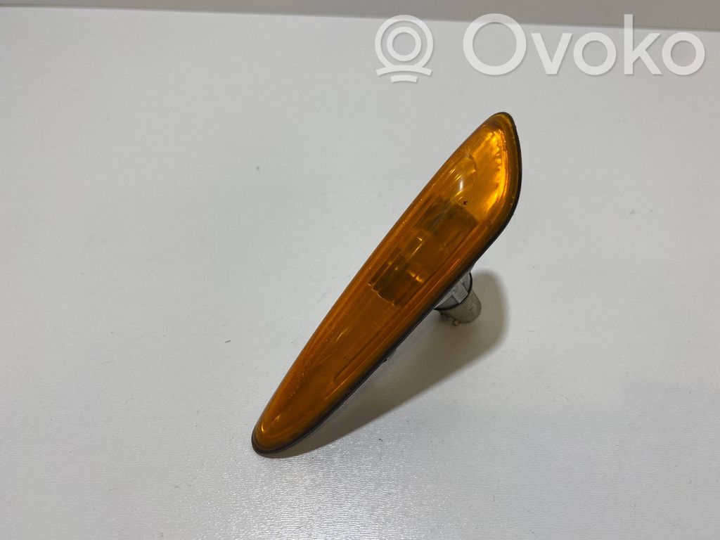 BMW 3 E46 Front fender indicator light 