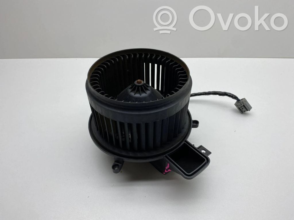 Dodge Charger Mazā radiatora ventilators 