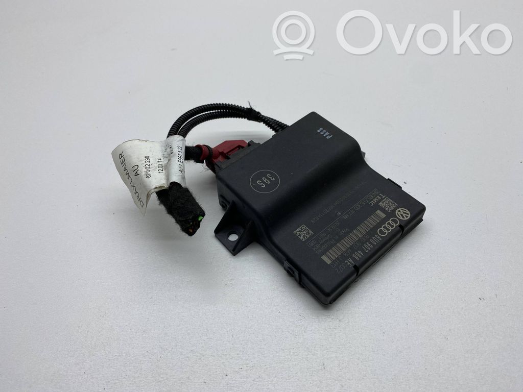 Audi Q3 8U Gateway control module 