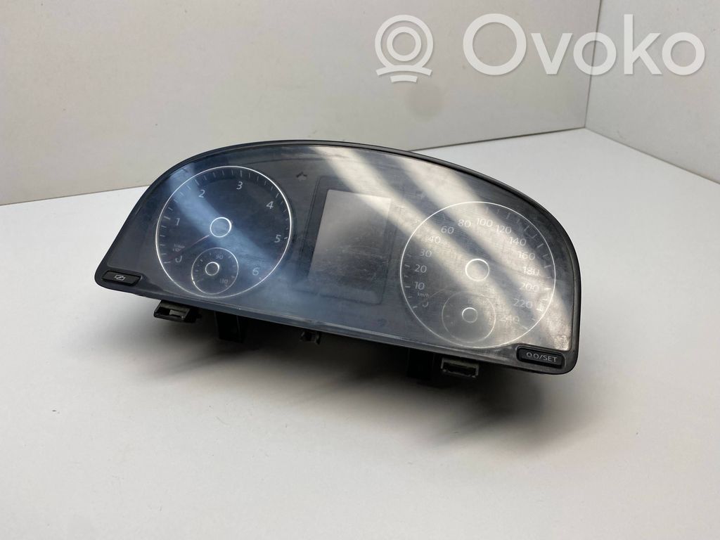 Volkswagen Caddy Speedometer (instrument cluster) 