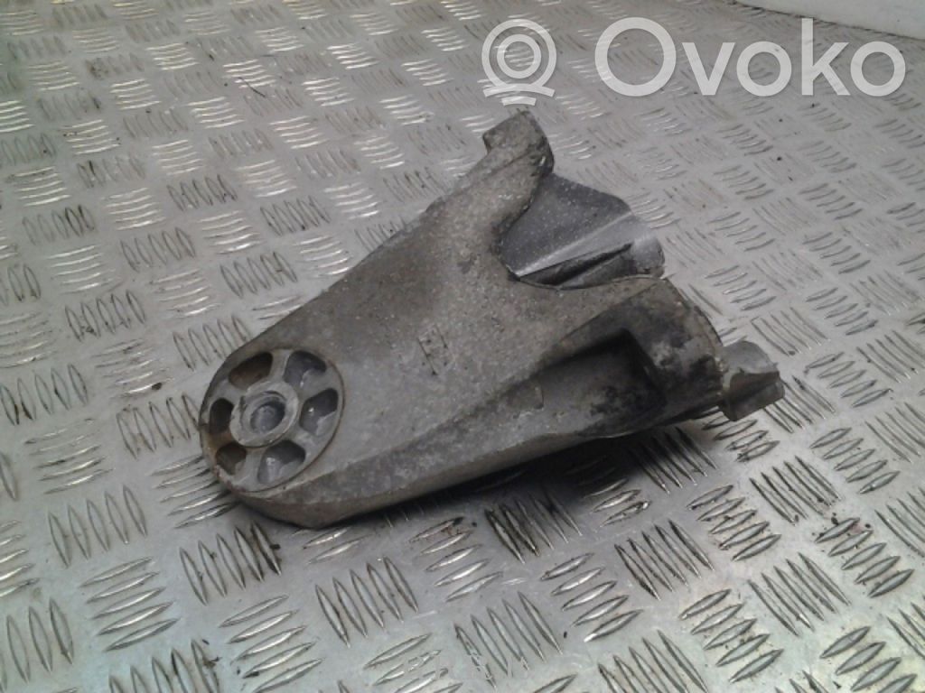 Ford Transit Engine mounting bracket 