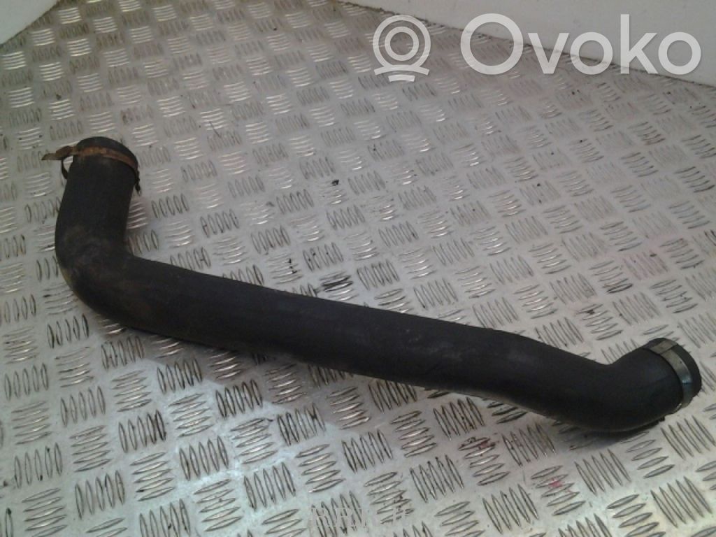 Engine coolant pipe/hose   6C116C646BE