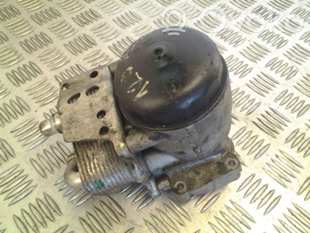 BMW 1 E81 E87 Oil filter mounting bracket 