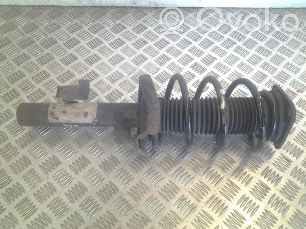 Ford Focus Stoßdämpfer vorne 