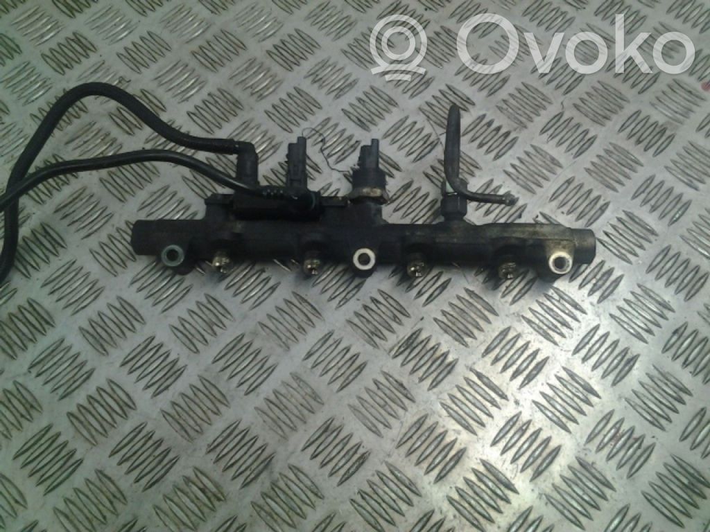 Sensor de presión de combustible   0445214017