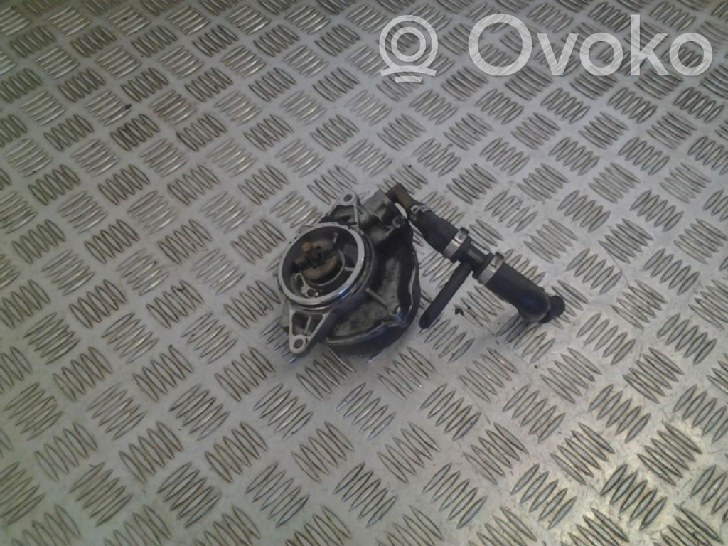 Audi A4 S4 B7 8E 8H Pompe à vide 